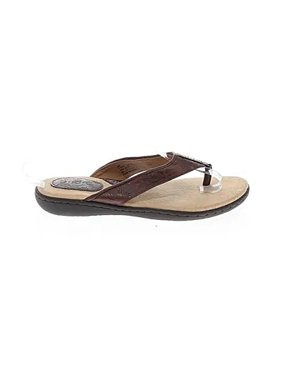 Pre-owned B.o.c. Flip Flops In Brown