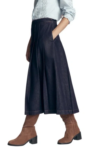 Boden Aya Pleated Denim Midi Skirt In Indigo