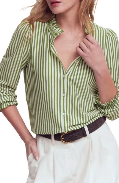 Boden Effie Smocked Button-up Shirt In Green