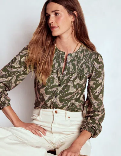 Boden Elsa Jerseyhemd Mit Gesmokter Passe-grün, Springender Leopard In Green