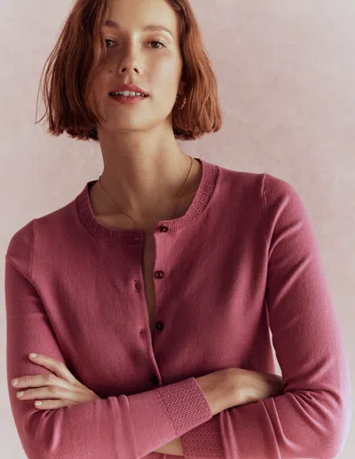 Boden Emilia Baumwollstrickjacke Mit Rundhalsausschnitt-rosa Heide In Pink