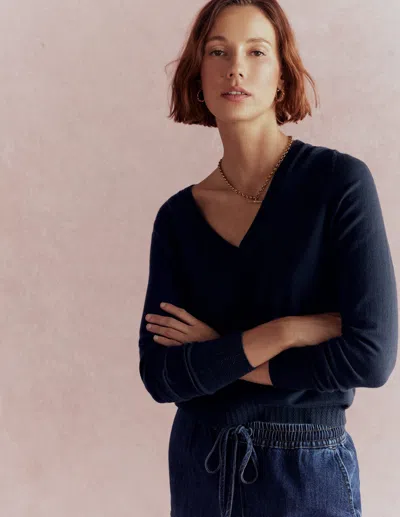 Boden Emilia Baumwollpullover Mit V-ausschnitt-marineblaue In Blue