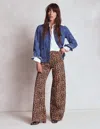 Boden Hoch Geschnittene Jeans Mit Weitem Bein-leopardenmuster In Brown