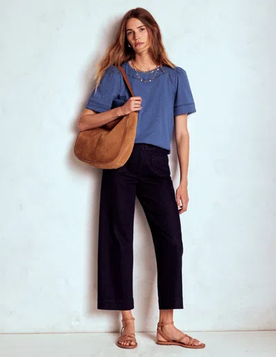 Boden Mila Oberteil Mit Spitzenbesatz-denim-blau In Blue
