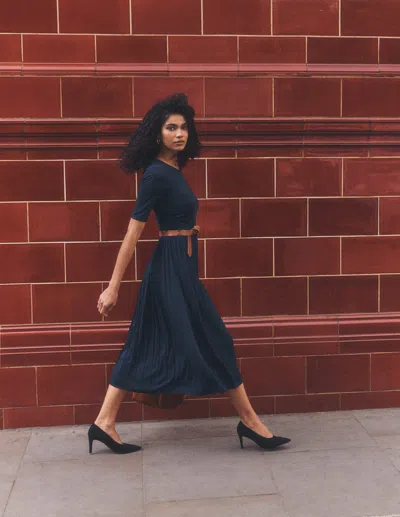 Boden Plissiertes Jersey-midikleid In Blau | Grösse 30 In Blue
