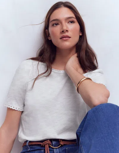 Boden Women's Ali Scallop T-shirt In White | Size 20/22