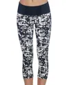 Body Glove Work It Capri Leggings In Black And White In Multi