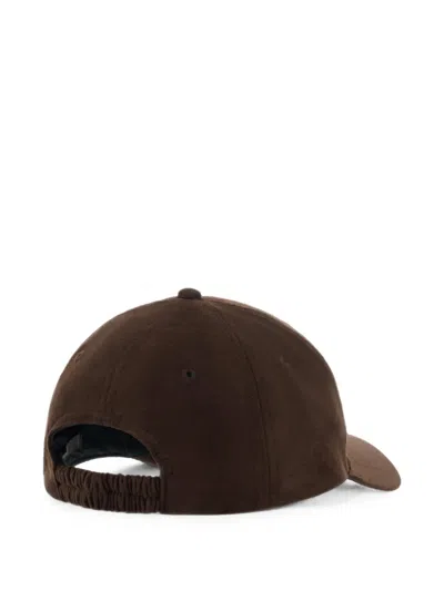 Boggi Milano Peaked Cap In Suede-look Fabric In Gold