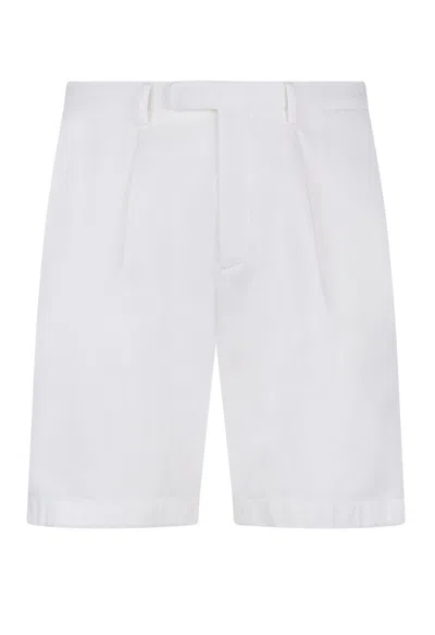 Boglioli Cotton Linen Twill Pleated Shorts In White