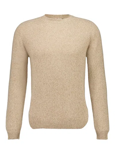 Boglioli Crew-neck Wool-cashmere-blend Sweater In Gold
