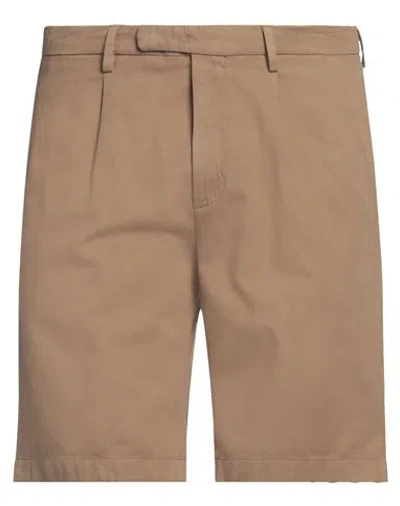 Boglioli Man Shorts & Bermuda Shorts Camel Size 38 Cotton, Linen In Beige