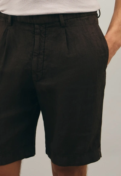 Boglioli Pleated Linen Shorts In Brown