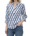 Boho Chic Diamond Pattern Top In White/blue In Blue