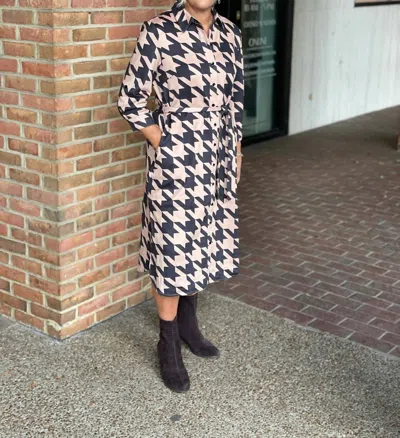 Boho Chic Print Belted Midi Shirtdress In Black