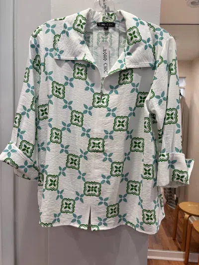 Boho Chic Women's Pleat Back 3/4 Sleeve Blouse In White With Print In Multi