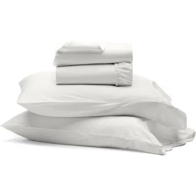 Boll & Branch Signature Curved Edge Organic Cotton Sheet Set In White
