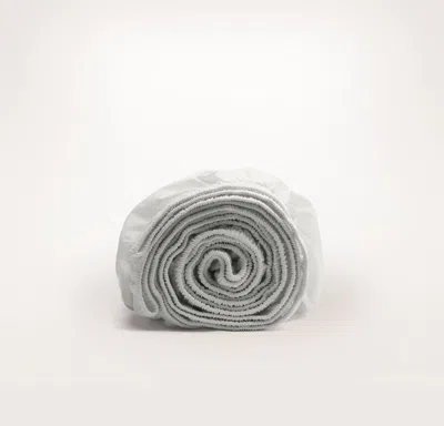 Boll & Branch Signature Fitted Sheet In Gray