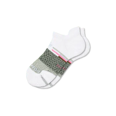 Bombas All-purpose Performance Ankle Socks In White Moss