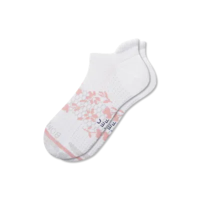 Bombas Golf Ankle Socks In White Pink Lily
