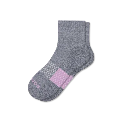 Bombas Quarter Socks In Navy Pink