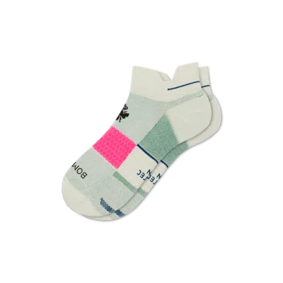 Bombas Running Ankle Socks In Faint Fern