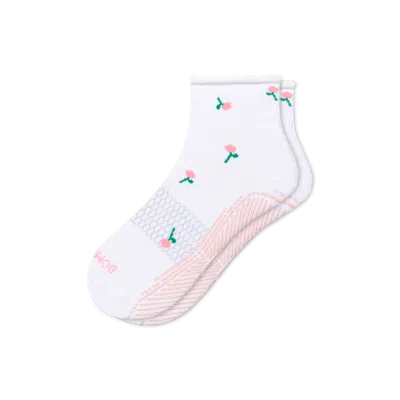 Bombas Studio Gripper Quarter Socks In Pink Tulip