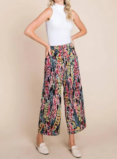 Bombom Floral Print Casual Pants In Multi