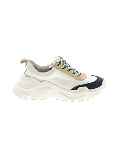 Pre-owned Bonpoint Sneakers In White
