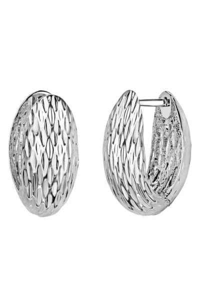Bony Levy 14k Gold Faceted Huggie Hoop Earrings In Metallic