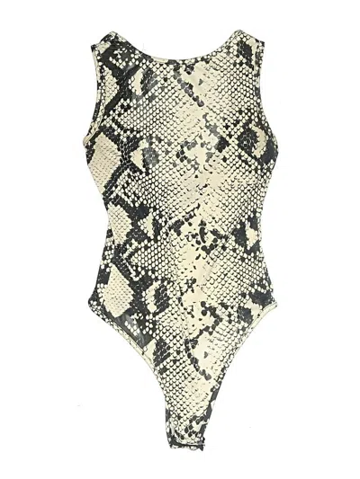 Pre-owned Boohoo Bodysuit In White