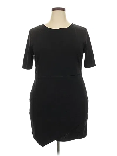 Pre-owned Boohoo Casual Dress In Black