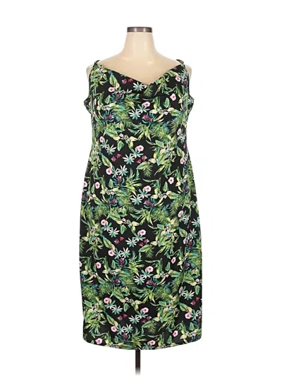 Pre-owned Boohoo Casual Dress In Green