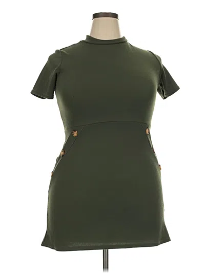 Pre-owned Boohoo Casual Dress In Green