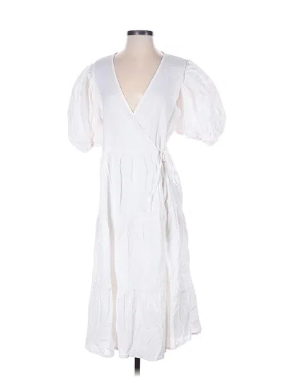 Pre-owned Boohoo Casual Dress In White