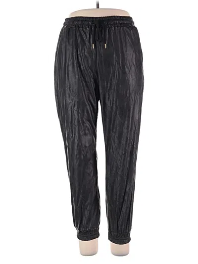 Pre-owned Boohoo Casual Pants In Black