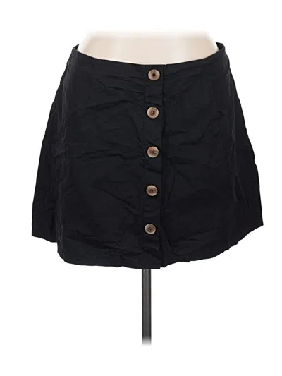 Pre-owned Boohoo Casual Skirt In Black