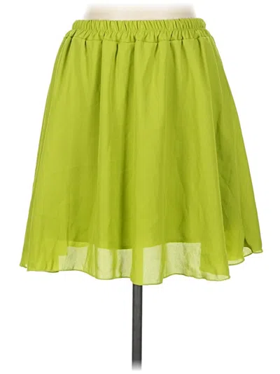 Pre-owned Boohoo Casual Skirt In Green