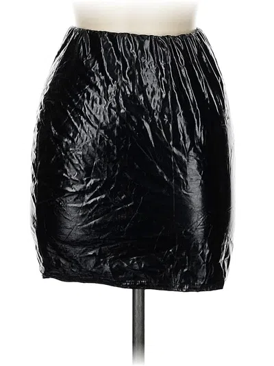 Pre-owned Boohoo Faux Leather Skirt In Black