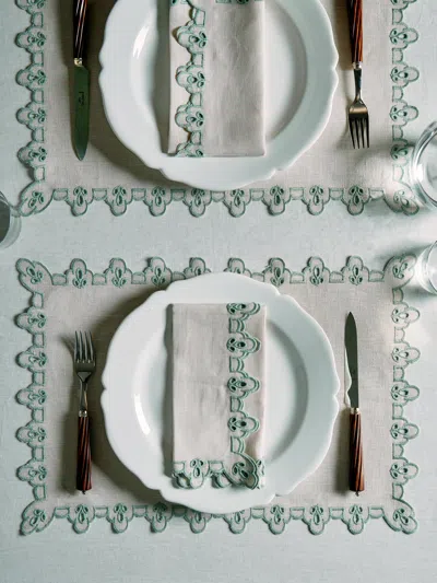 Borgo Delle Tovaglie Amalfi Embroidered Linen Placemats (set Of 4)  Abask Gift Set In Green