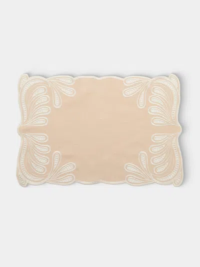 Borgo Delle Tovaglie Tecla Embroidered Linen Placemats (set Of 4) In White