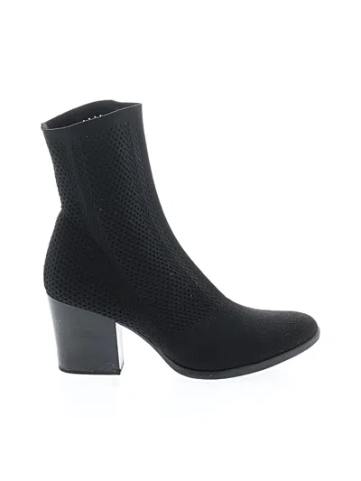 Pre-owned Born Ankle Boots In Black