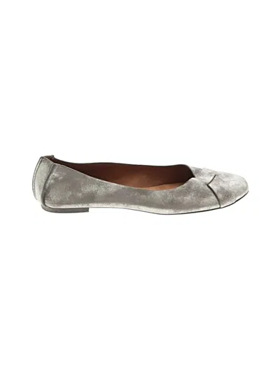 Pre-owned Born In California Flats In Silver