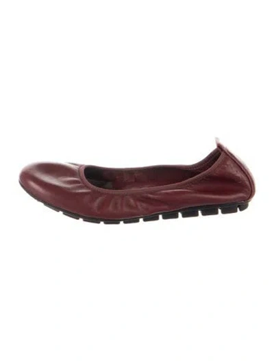 Pre-owned Born Leather Ballet Flats In Burgundy