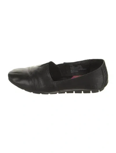 Pre-owned Born Leather Flats In Black