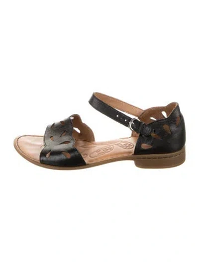 Pre-owned Born Leather Sandals In Brown