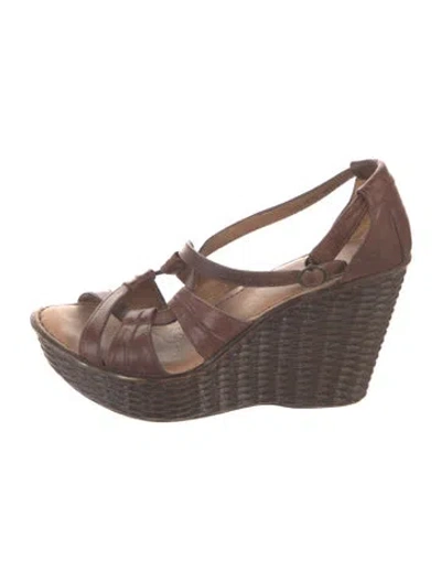 Pre-owned Born Leather Sandals In Brown