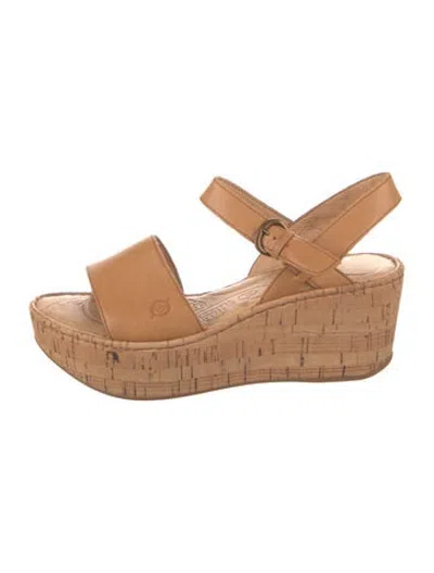 Pre-owned Born Leather Sandals In Neutrals