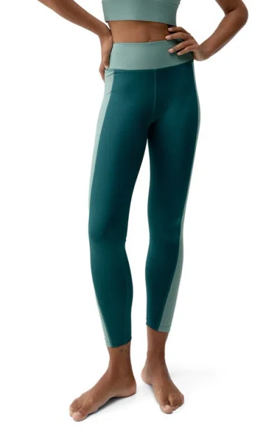 Born Living Yoga Maiko 7/8 Performance Medium Rise Sport Legging In Green