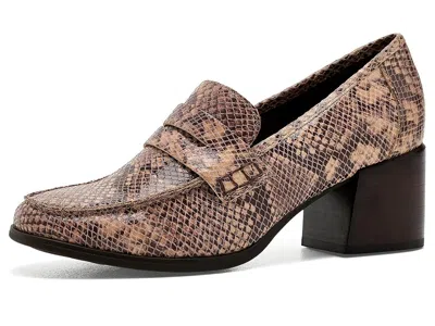 Born Lora Women's Shoes Tan (camel): 6.5 M (b), Leather