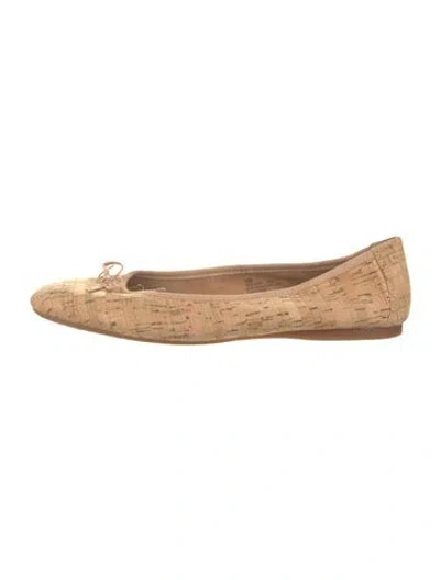 Pre-owned Born Printed Ballet Flats In Neutral